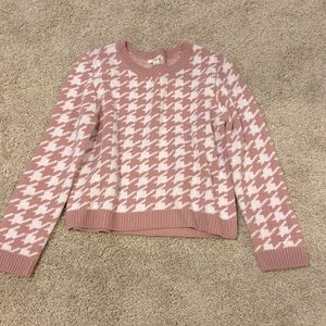 Tillys sweater, size small